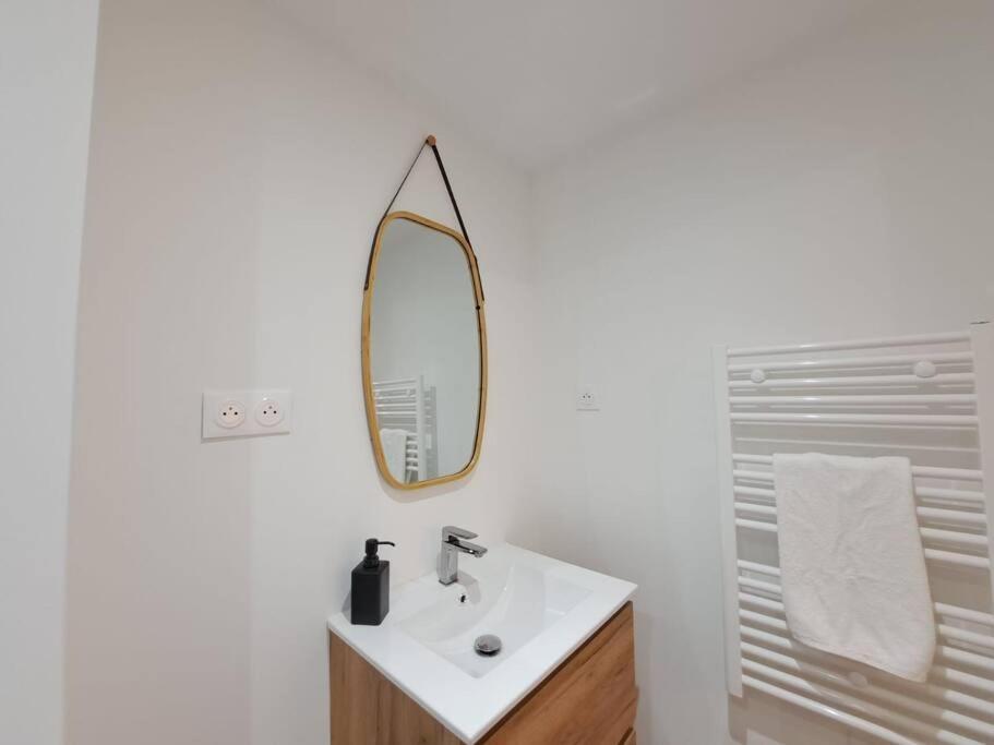 Mascate - Appartement Climatise En Hypercentre Реймс Екстер'єр фото
